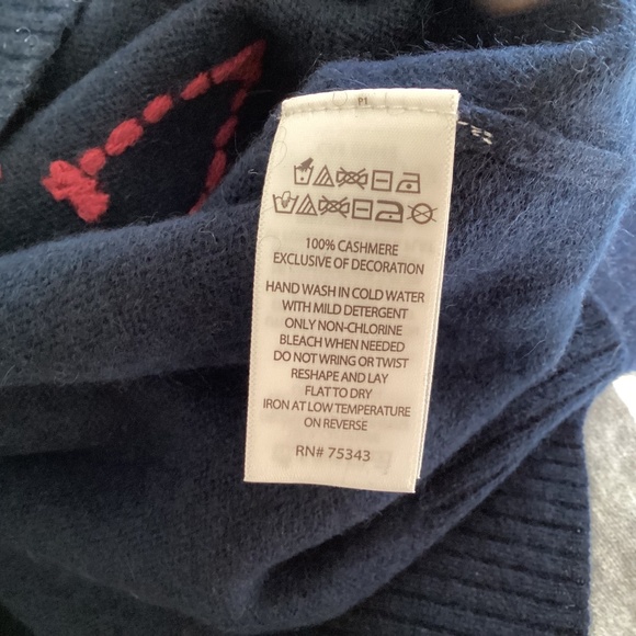 Cynthia Rowley 100% 2-Ply Cashmere Navy Red/White Stars Embroidered Sweater XL - Picture 8 of 14